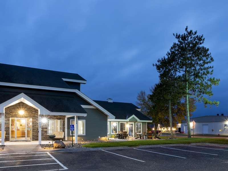 Grandstay Hotel & Suites Cambridge Bagian luar foto