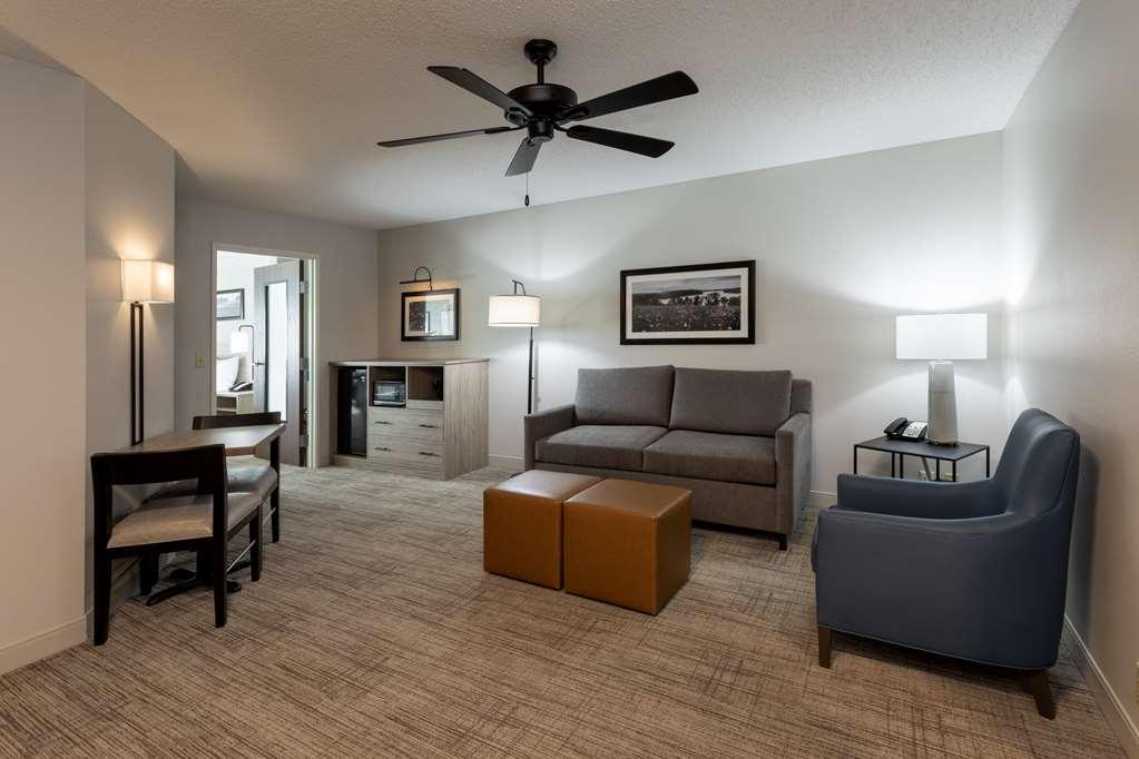 Grandstay Hotel & Suites Cambridge Ruang foto
