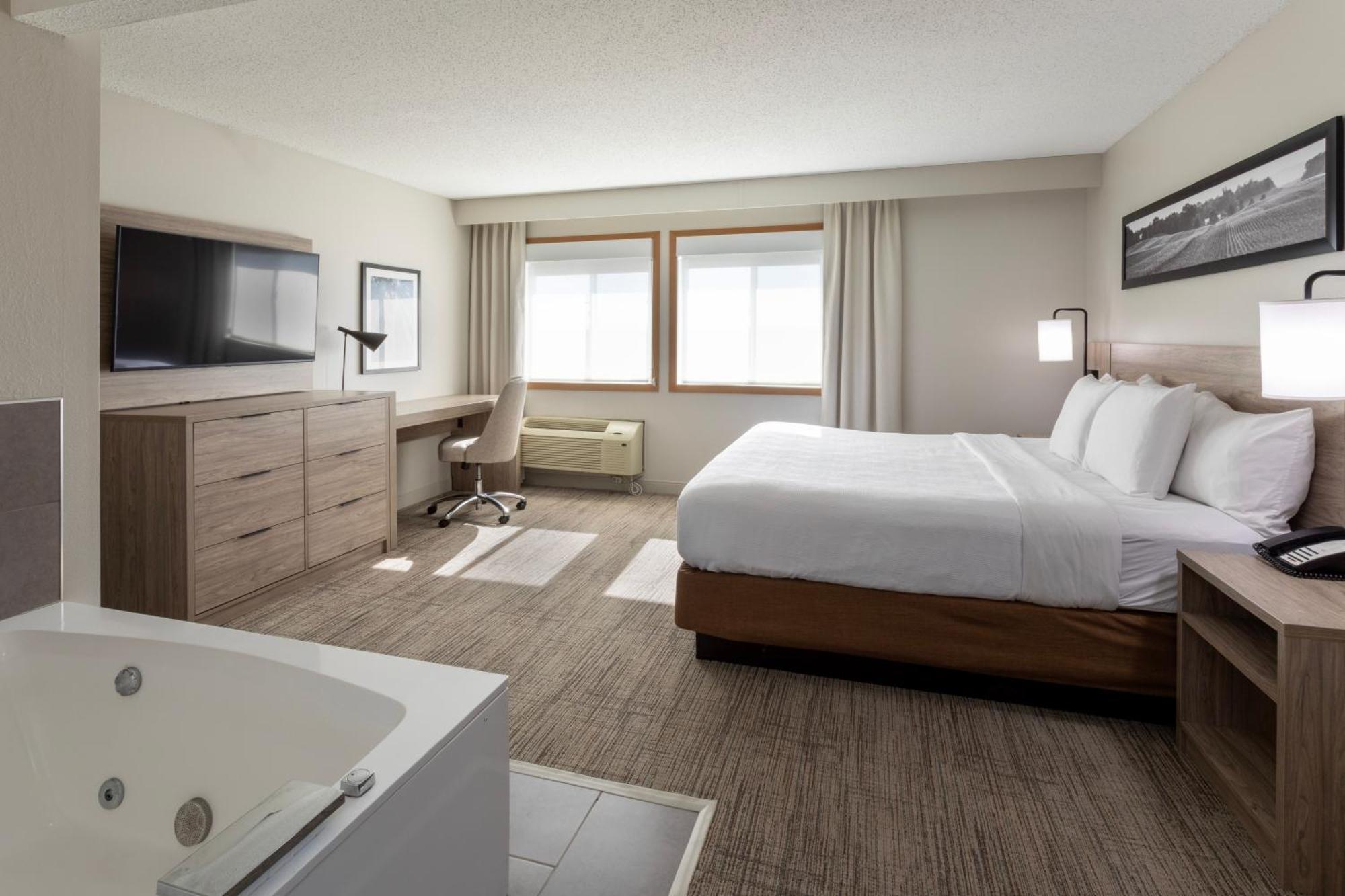 Grandstay Hotel & Suites Cambridge Bagian luar foto